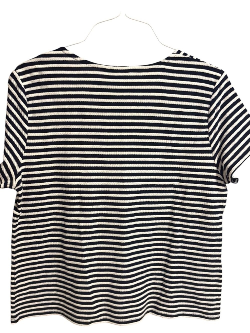 Liz Claiborne Black and White Striped Top - Picture 4 of 6